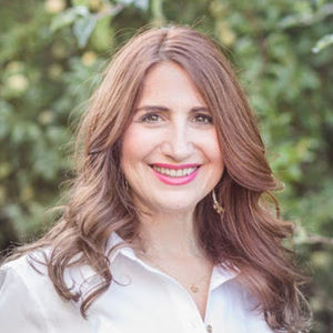 Meet your Posher, Hilary